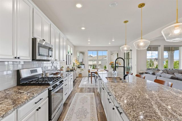 3283 Scuba Drive, Castle Rock, CO 80109