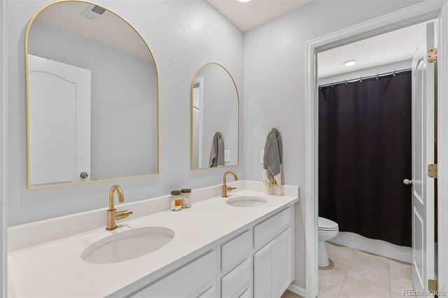 3283 Scuba Drive, Castle Rock, CO 80109