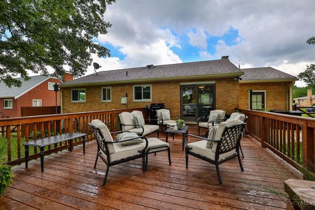 3072 Timberview Drive, Green Twp, OH 45211