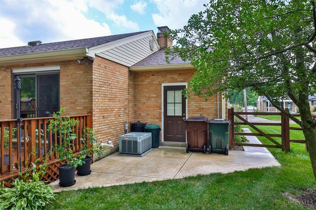 3072 Timberview Drive, Green Twp, OH 45211