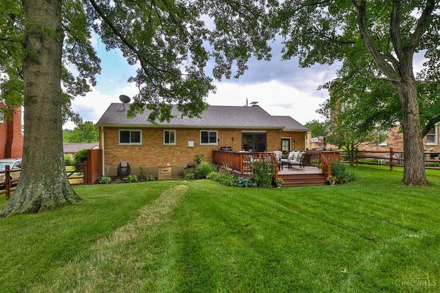 3072 Timberview Drive, Green Twp, OH 45211