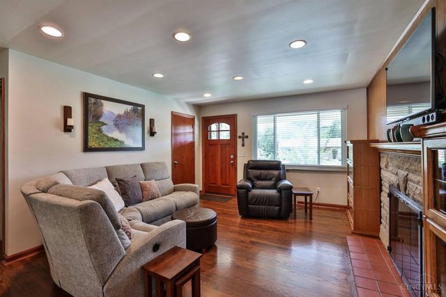 3072 Timberview Drive, Green Twp, OH 45211