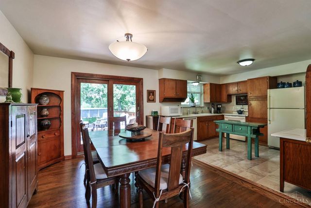 3072 Timberview Drive, Green Twp, OH 45211