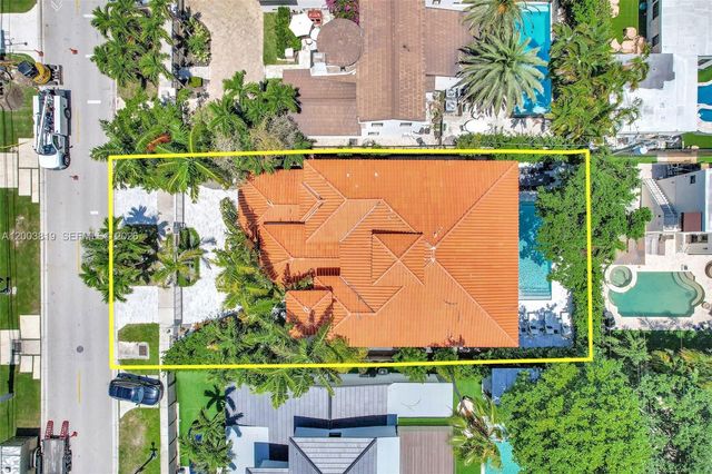 2143 N Bay Rd, Miami Beach, FL 33140