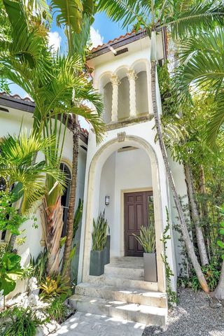2143 N Bay Rd, Miami Beach, FL 33140