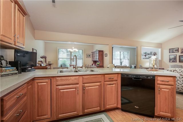 1613 Charlestown Station Court, New Albany, IN 47150