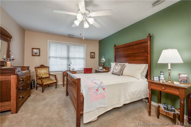 1613 Charlestown Station Court, New Albany, IN 47150