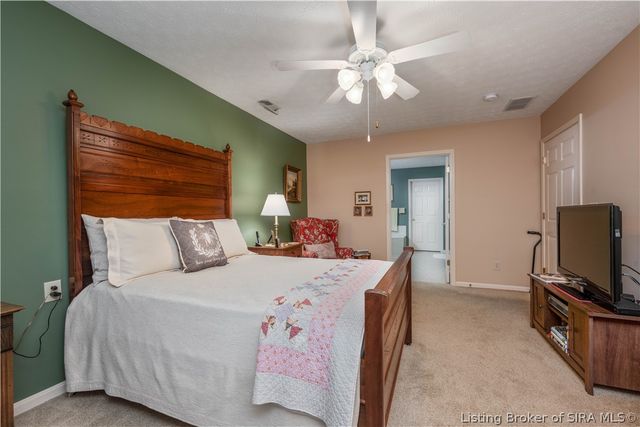 1613 Charlestown Station Court, New Albany, IN 47150