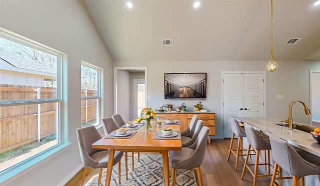 707 Cedar Street, Cleburne, TX 76031