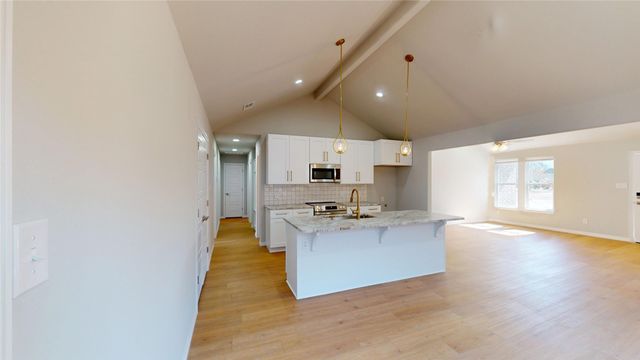 707 Cedar Street, Cleburne, TX 76031