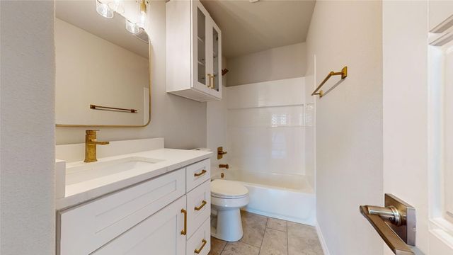 707 Cedar Street, Cleburne, TX 76031