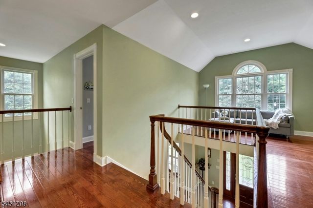 588 Stonetown Rd, Ringwood Boro, NJ 07456