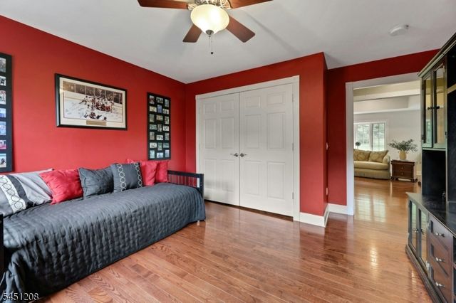 588 Stonetown Rd, Ringwood Boro, NJ 07456