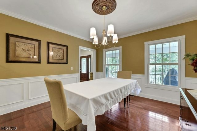 588 Stonetown Rd, Ringwood Boro, NJ 07456