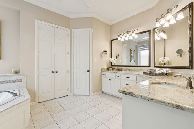 2628 Elmbrook Drive, Carrollton, TX 75010