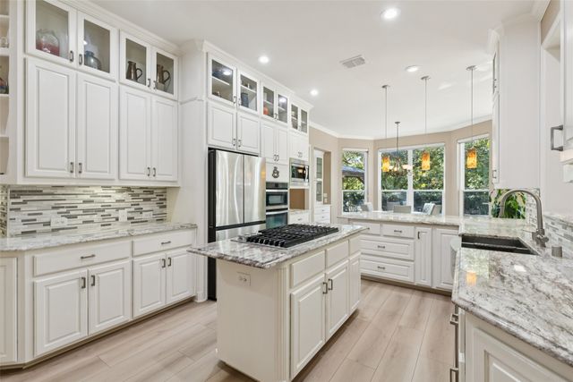 2628 Elmbrook Drive, Carrollton, TX 75010