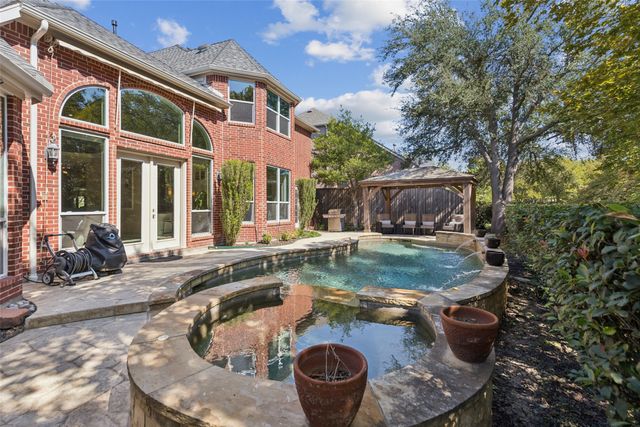 2628 Elmbrook Drive, Carrollton, TX 75010