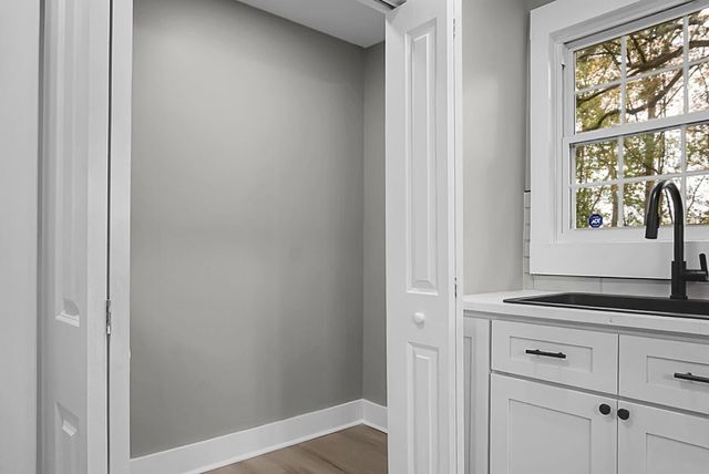 1820 Meadowlawn Drive, Charleston, SC 29407