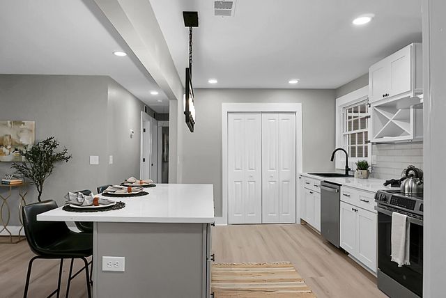 1820 Meadowlawn Drive, Charleston, SC 29407