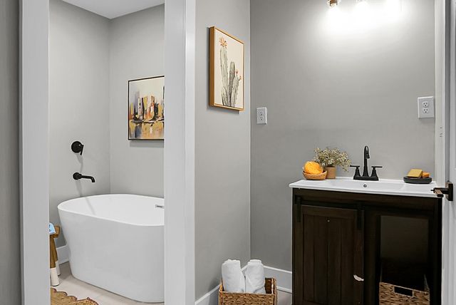 1820 Meadowlawn Drive, Charleston, SC 29407