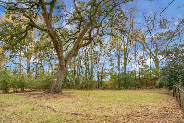 1820 Meadowlawn Drive, Charleston, SC 29407