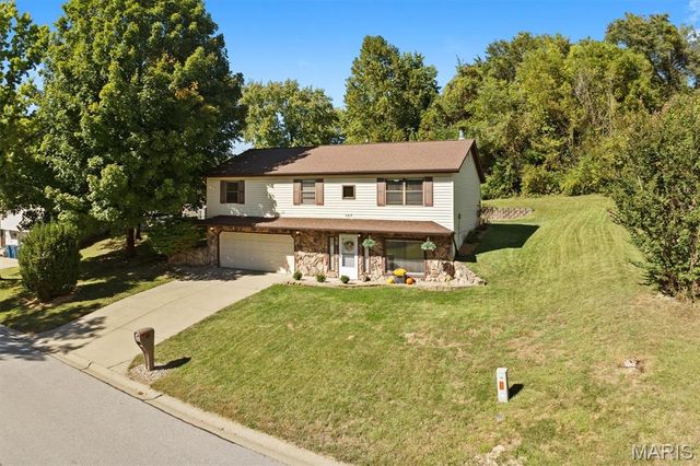 107 Schiller Drive, Collinsville, IL 62234
