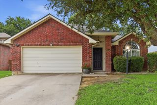 1424 Ridgecreek Drive, Lewisville, TX 75067