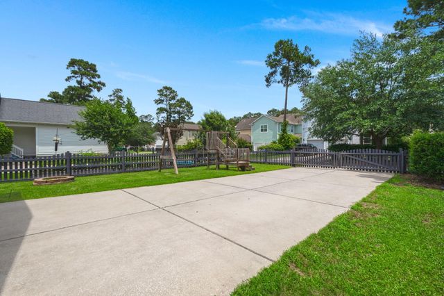 174 Bateaux Drive, Summerville, SC 29483