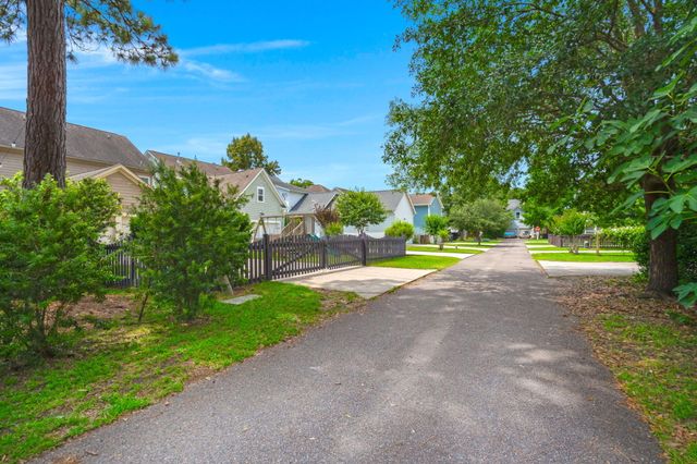 174 Bateaux Drive, Summerville, SC 29483
