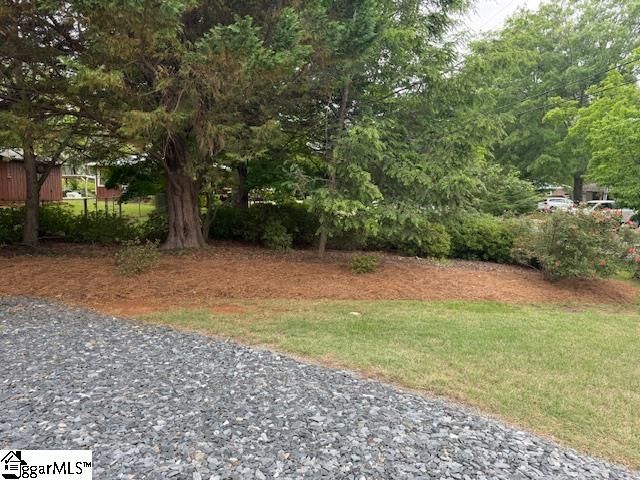 6 Paris View Drive, Travelers Rest, SC 29690