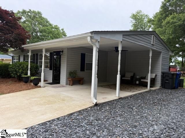 6 Paris View Drive, Travelers Rest, SC 29690
