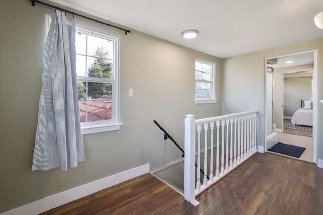 1090 E Tulare Avenue, Tulare, CA 93274