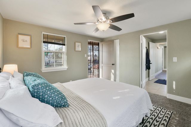 1090 E Tulare Avenue, Tulare, CA 93274