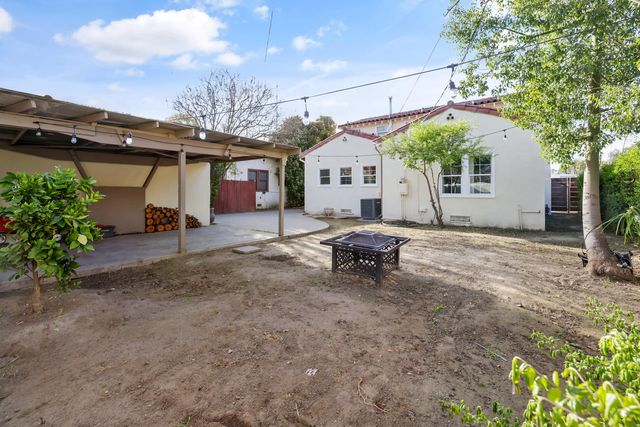 1090 E Tulare Avenue, Tulare, CA 93274