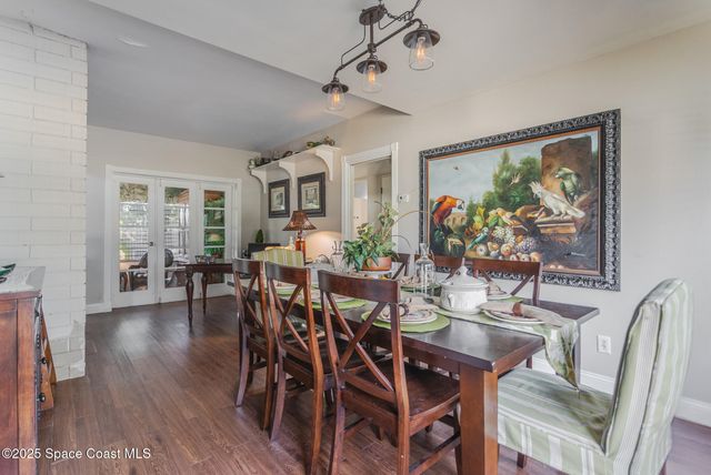 905 S Brevard Avenue, Cocoa Beach, FL 32931