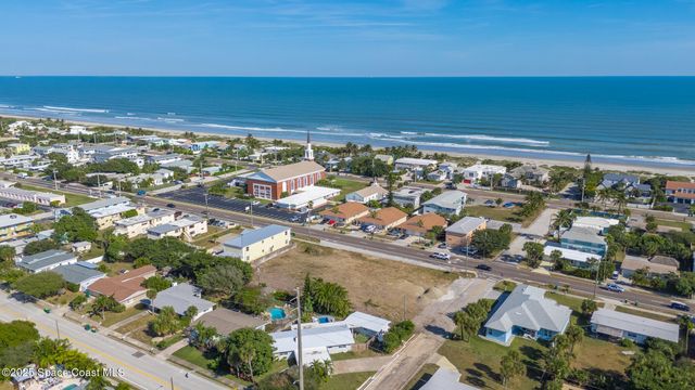 905 S Brevard Avenue, Cocoa Beach, FL 32931