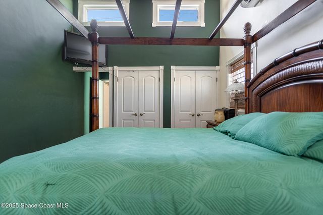 905 S Brevard Avenue, Cocoa Beach, FL 32931