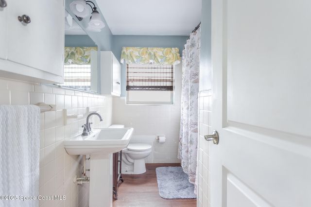 905 S Brevard Avenue, Cocoa Beach, FL 32931