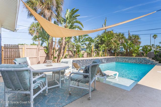 905 S Brevard Avenue, Cocoa Beach, FL 32931