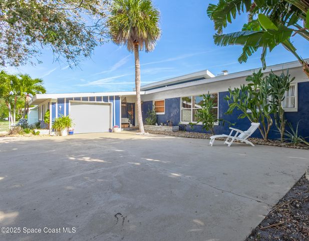 905 S Brevard Avenue, Cocoa Beach, FL 32931