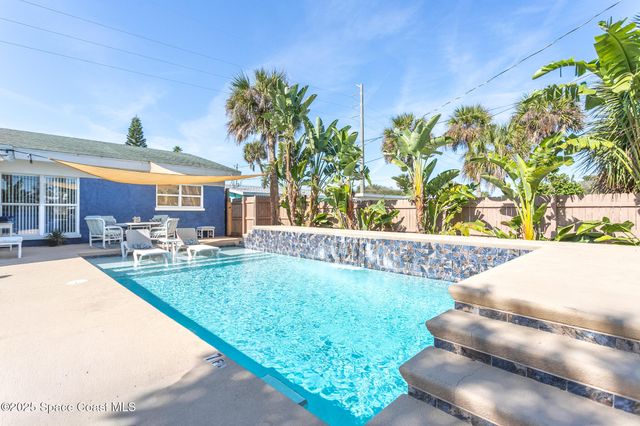 905 S Brevard Avenue, Cocoa Beach, FL 32931