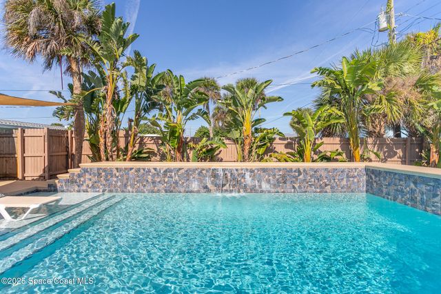 905 S Brevard Avenue, Cocoa Beach, FL 32931