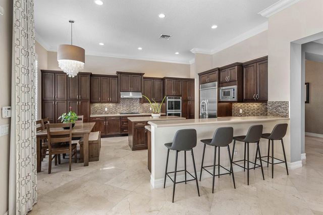8658 Lewis River Road, Delray Beach, FL 33446