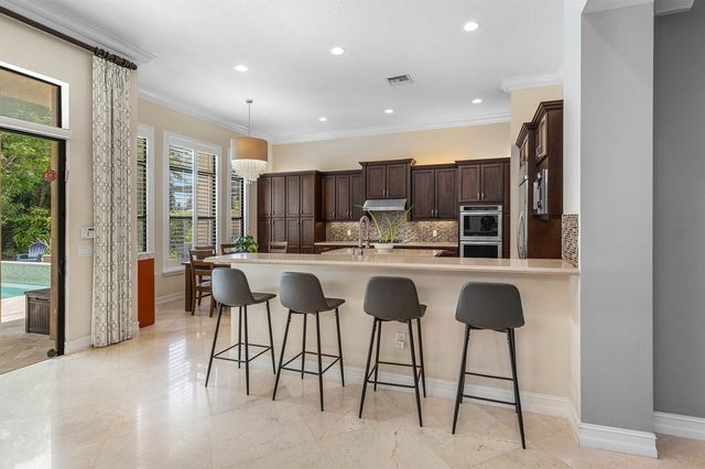 8658 Lewis River Road, Delray Beach, FL 33446