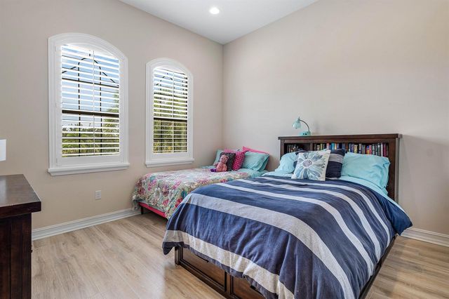 8658 Lewis River Road, Delray Beach, FL 33446