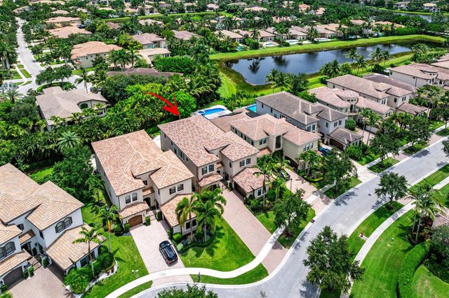 8658 Lewis River Road, Delray Beach, FL 33446