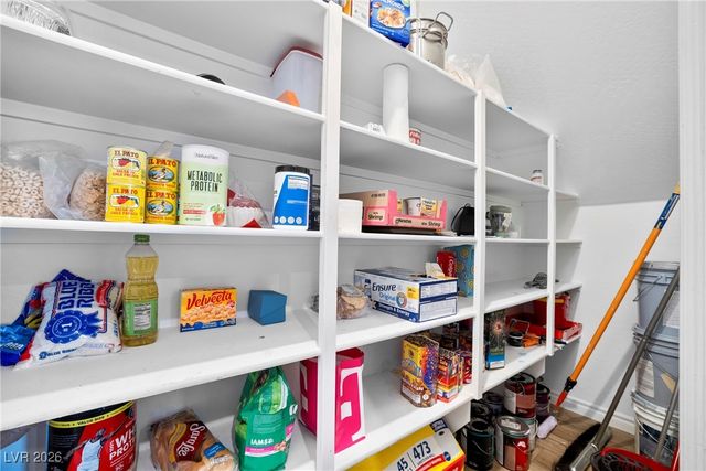 1638 Dire Wolf Avenue, North Las Vegas, NV 89084