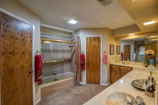 740 Montvale Drive, Mansfield, TX 76063