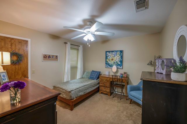 740 Montvale Drive, Mansfield, TX 76063