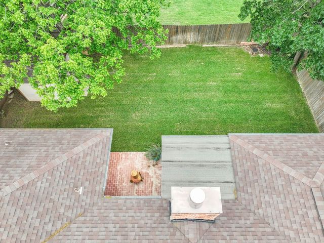 740 Montvale Drive, Mansfield, TX 76063